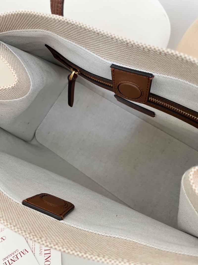 Va1e*ntin0 top handle bag